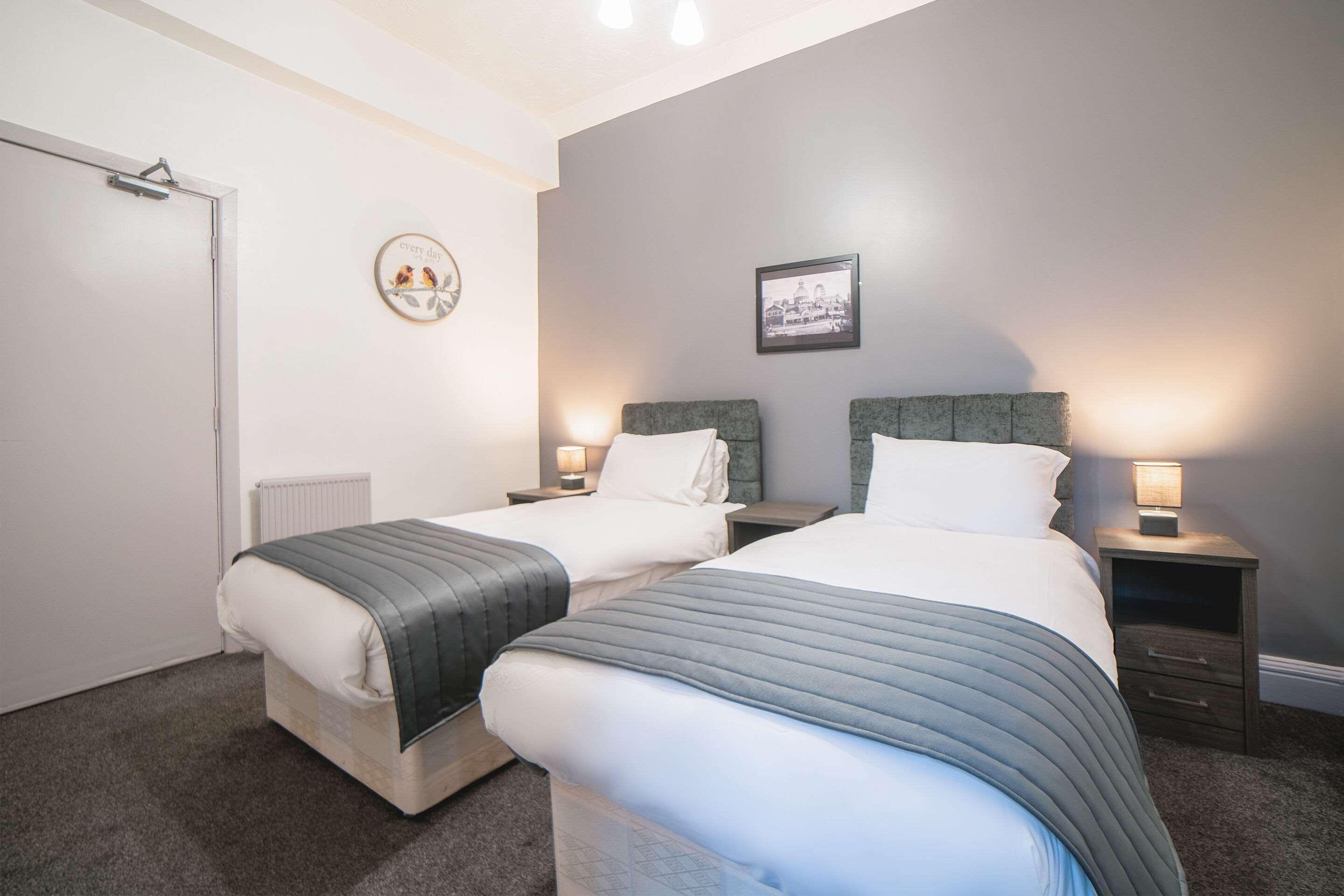 Comfort Inn Blackpool Gresham Exterior photo